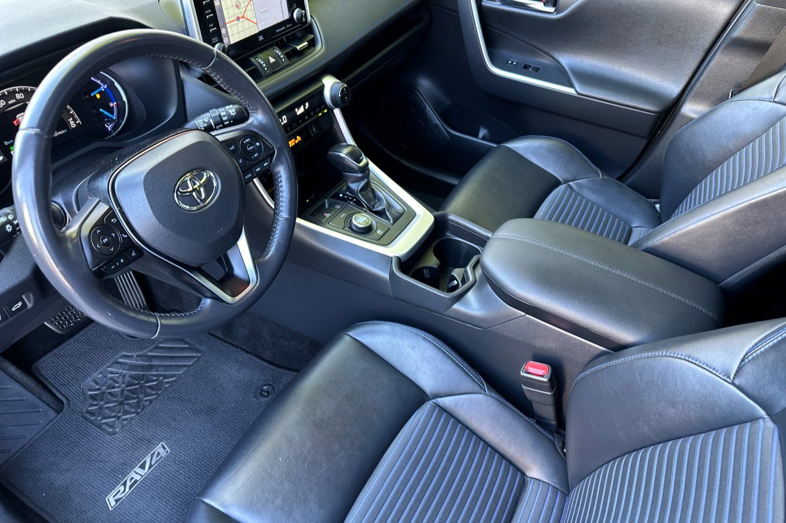 Used 2019 Gray Toyota XSE image 10