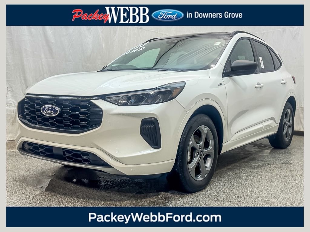 Used 2023 White Metallic Ford ST-Line image 1