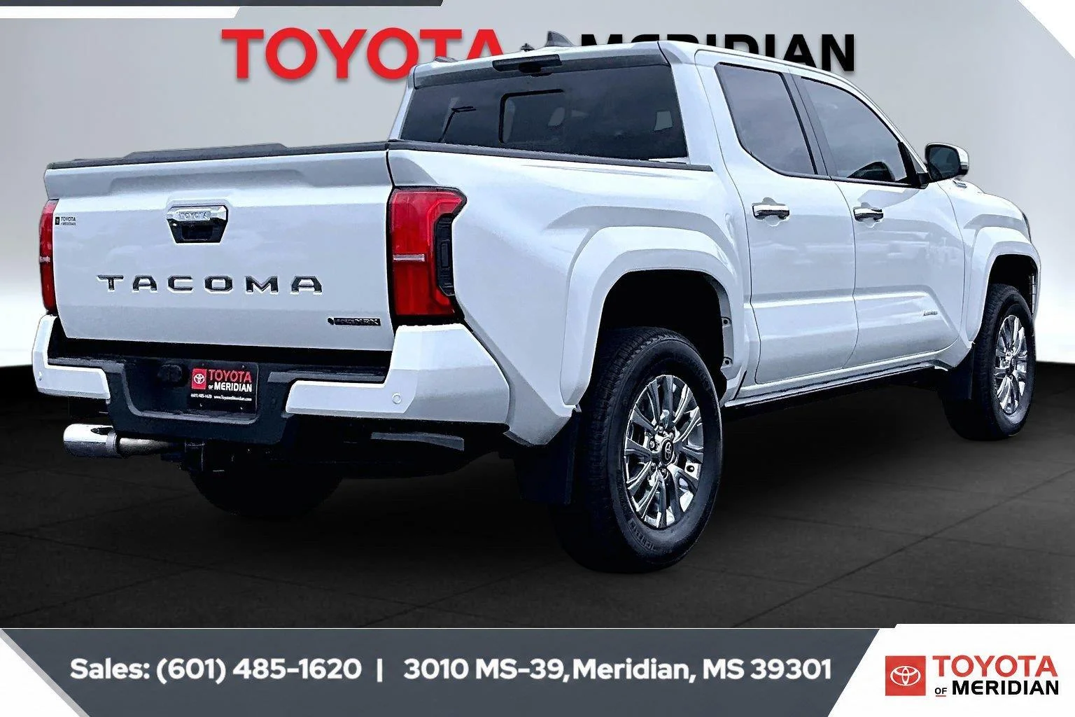 Used 2026 Wind Chill Pearl Toyota Limited HV image 11