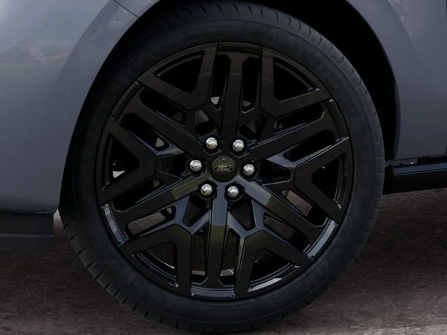 New 2027 Glacier Gray Metallic Tri-Coat Ford Platinum image 19