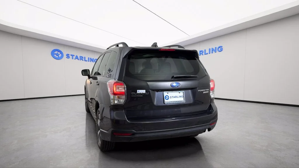Used 2017 Gray Subaru 2.5i Premium image 6
