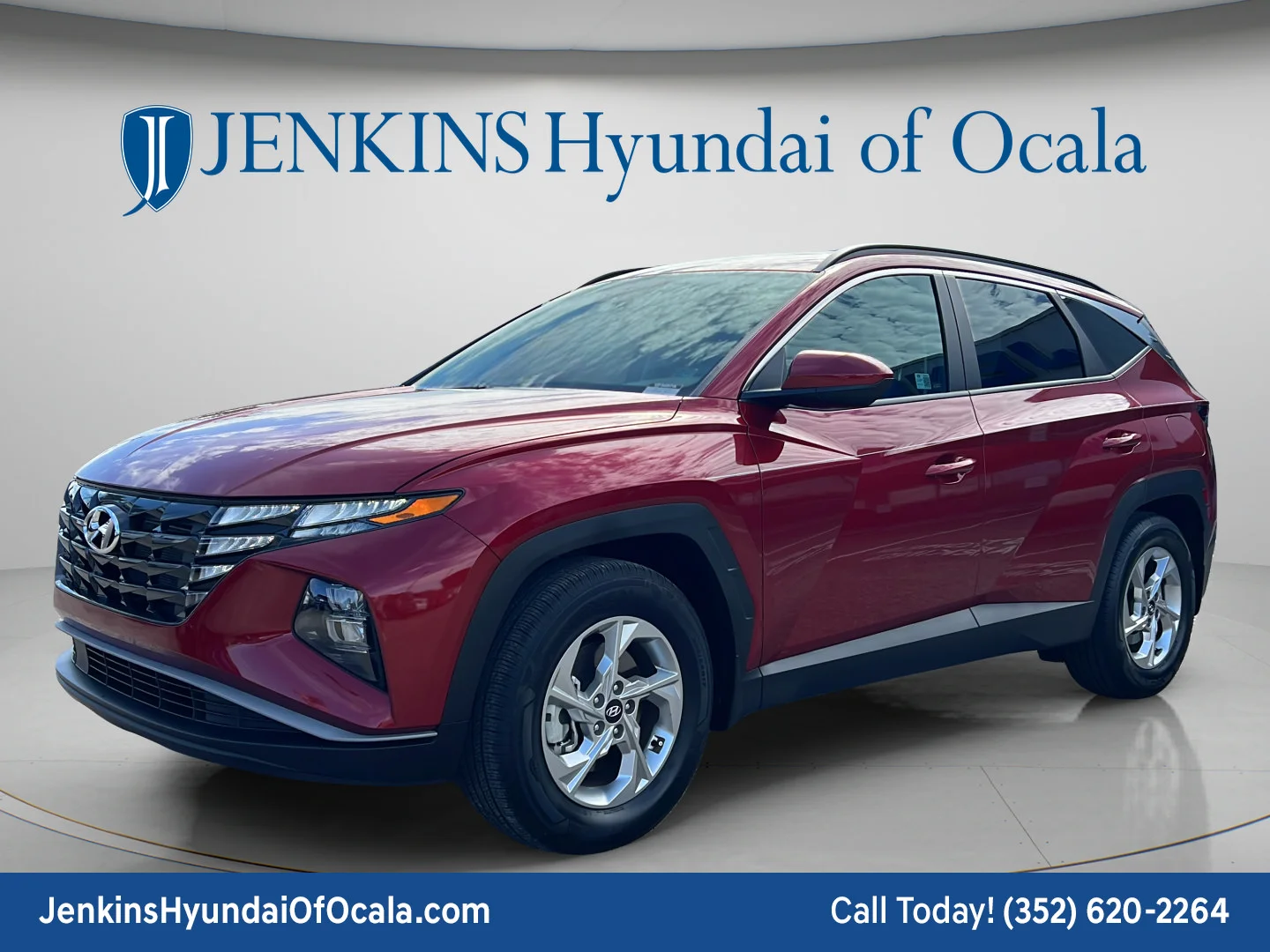 Used 2024 Ultimate Red Hyundai SEL image 7