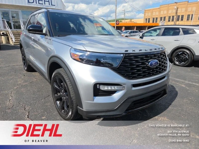 Used 2023 Silver Ford ST-Line image 1