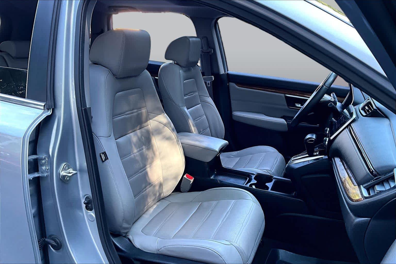 Used 2019 Lunar Silver Metallic Honda EX-L image 9