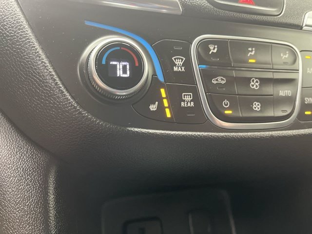Used 2018 Summit White Chevrolet LT image 20