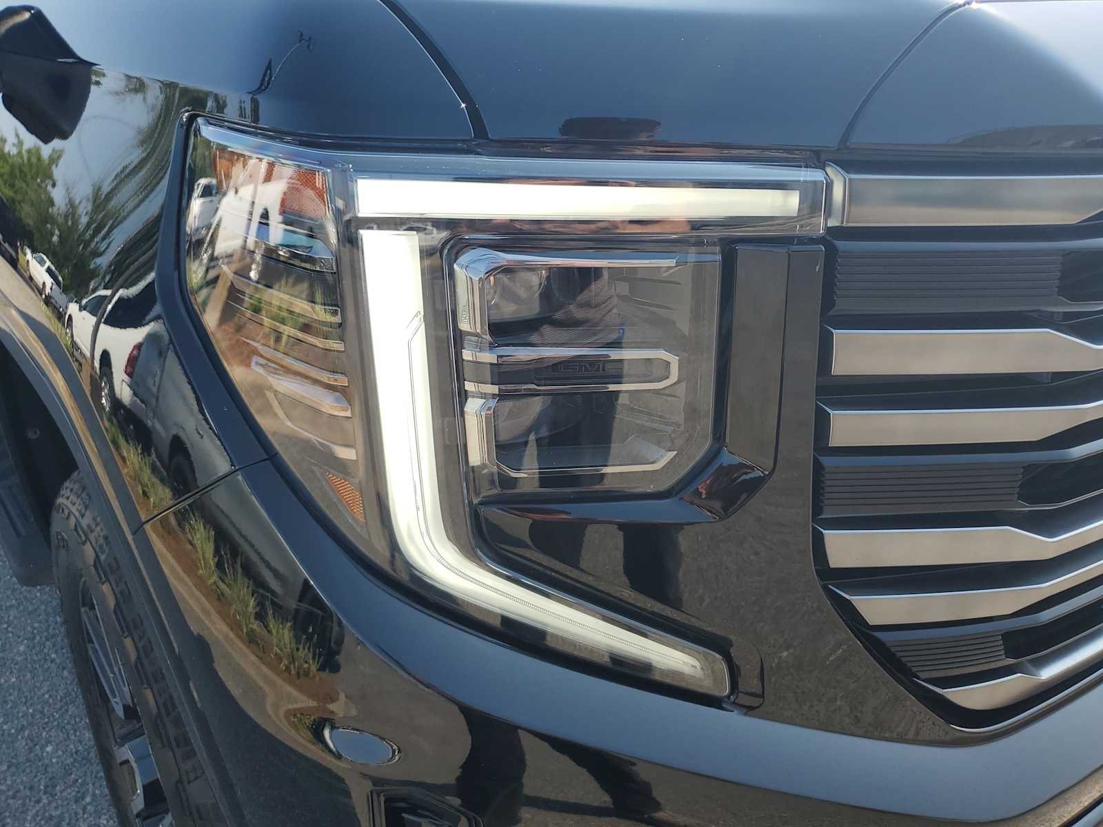 Used 2026 Onyx Black GMC AT4 image 14