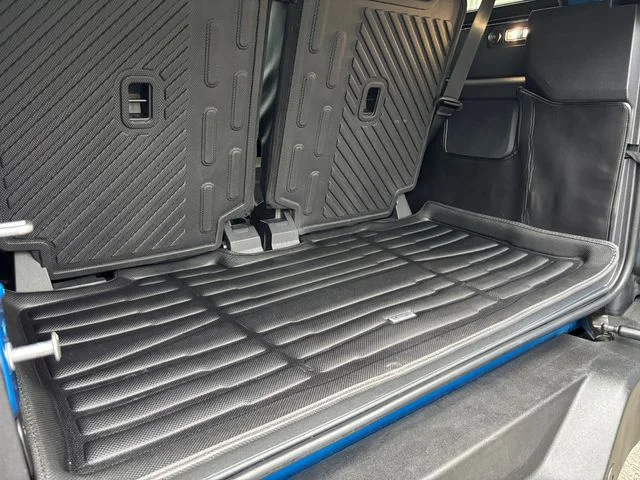 Used 2023 Velocity Blue Metallic Ford Wildtrak image 26