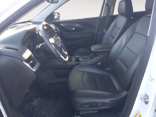 Used 2024 White GMC SLT image 5