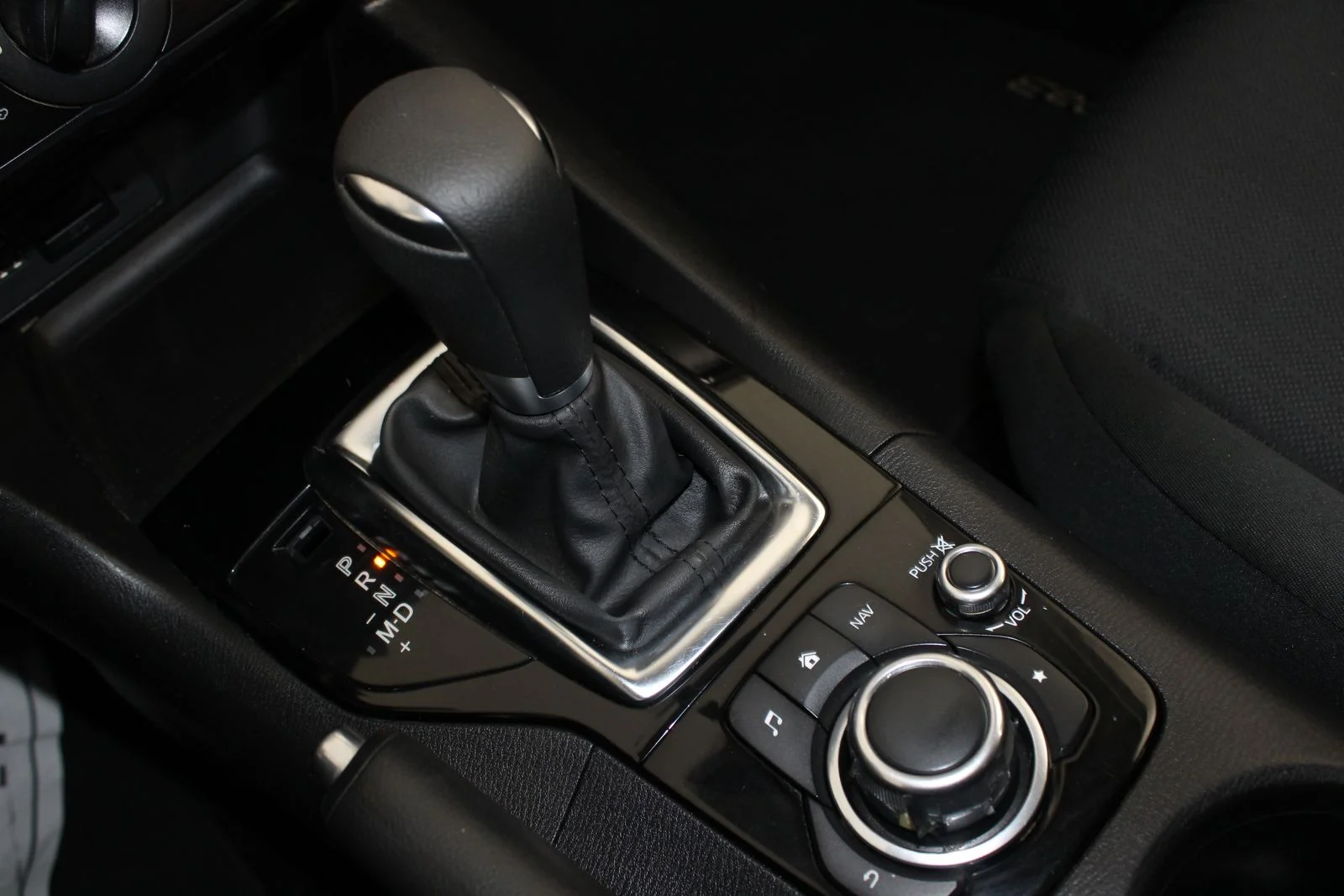 Used 2015 Black Mazda i Sport image 28