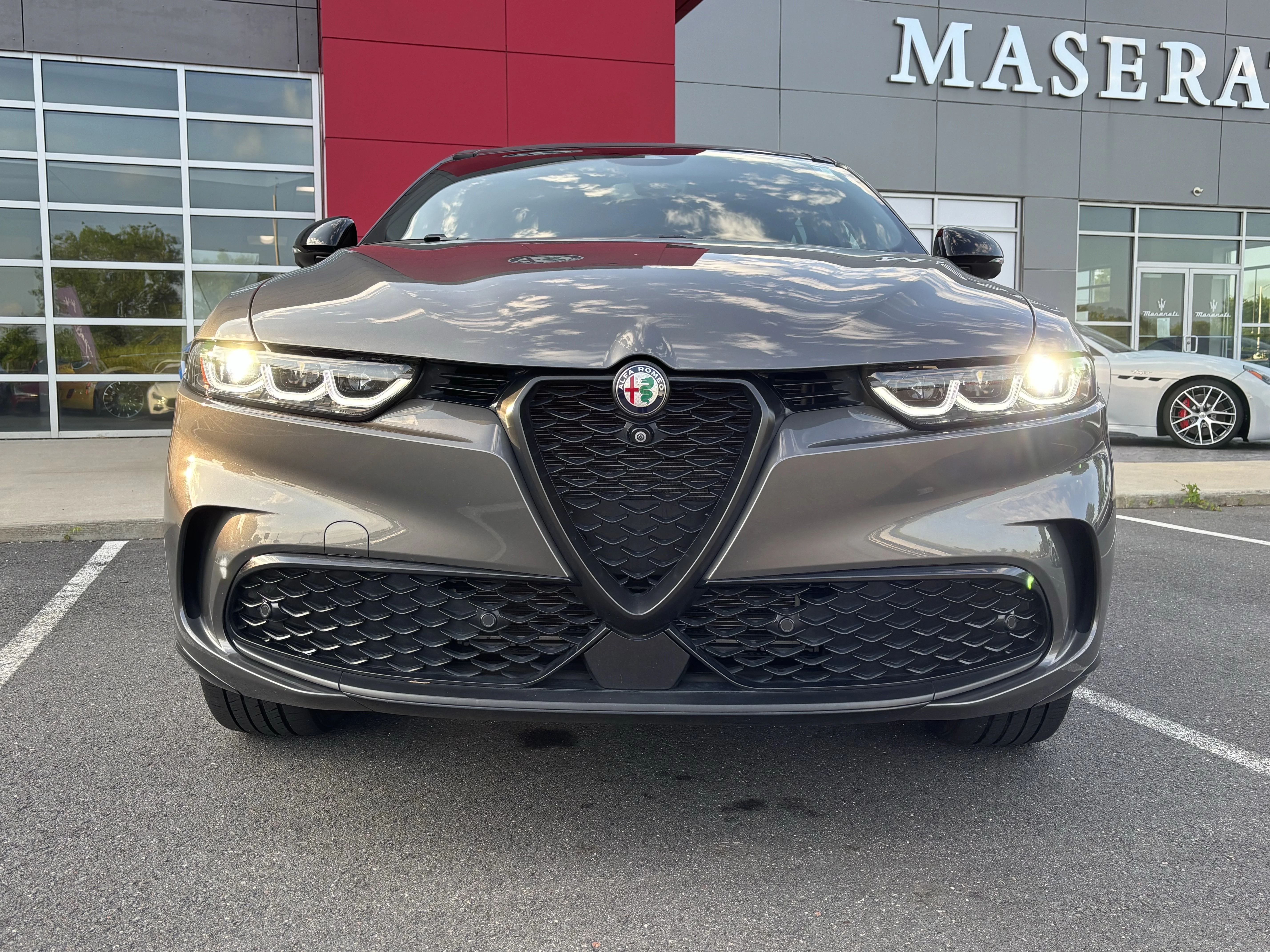 Used 2024 Grigio Ascari Metallic Alfa Romeo Veloce image 11