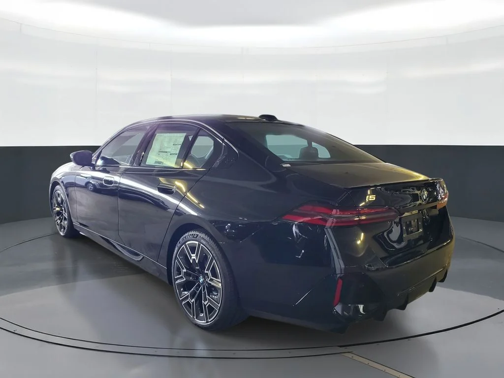 New 2026 Black Sapphire Metallic BMW M60 image 4