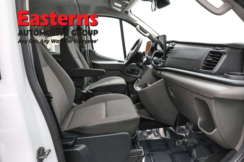 Used 2023 White Ford XLT image 22