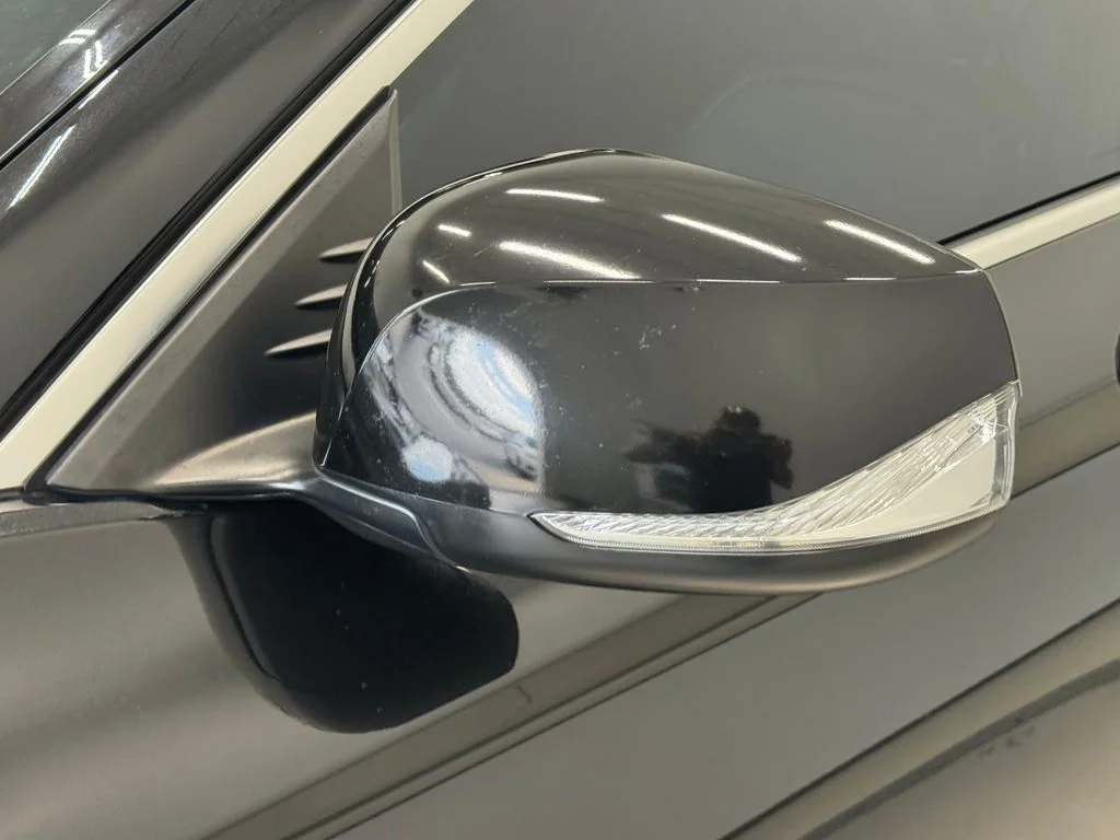 Certified Used 2022 Black INFINITI LUXE image 8