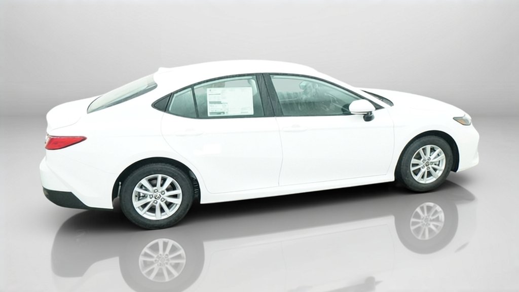 New 2026 Ice Cap Toyota LE image 8