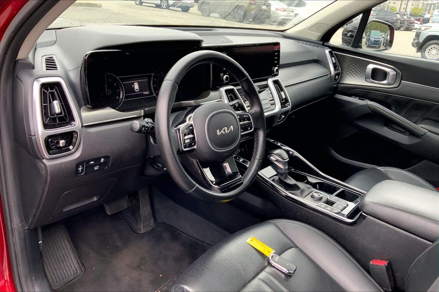 2022 Kia Sorento SX - Photo 17