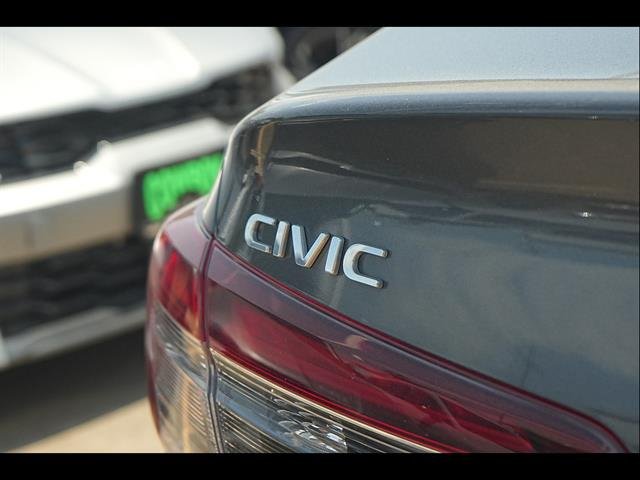 Used 2026  Honda LX image 7