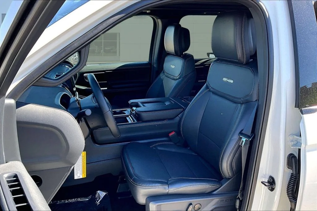 New 2026 White Ford MAX Platinum® image 26