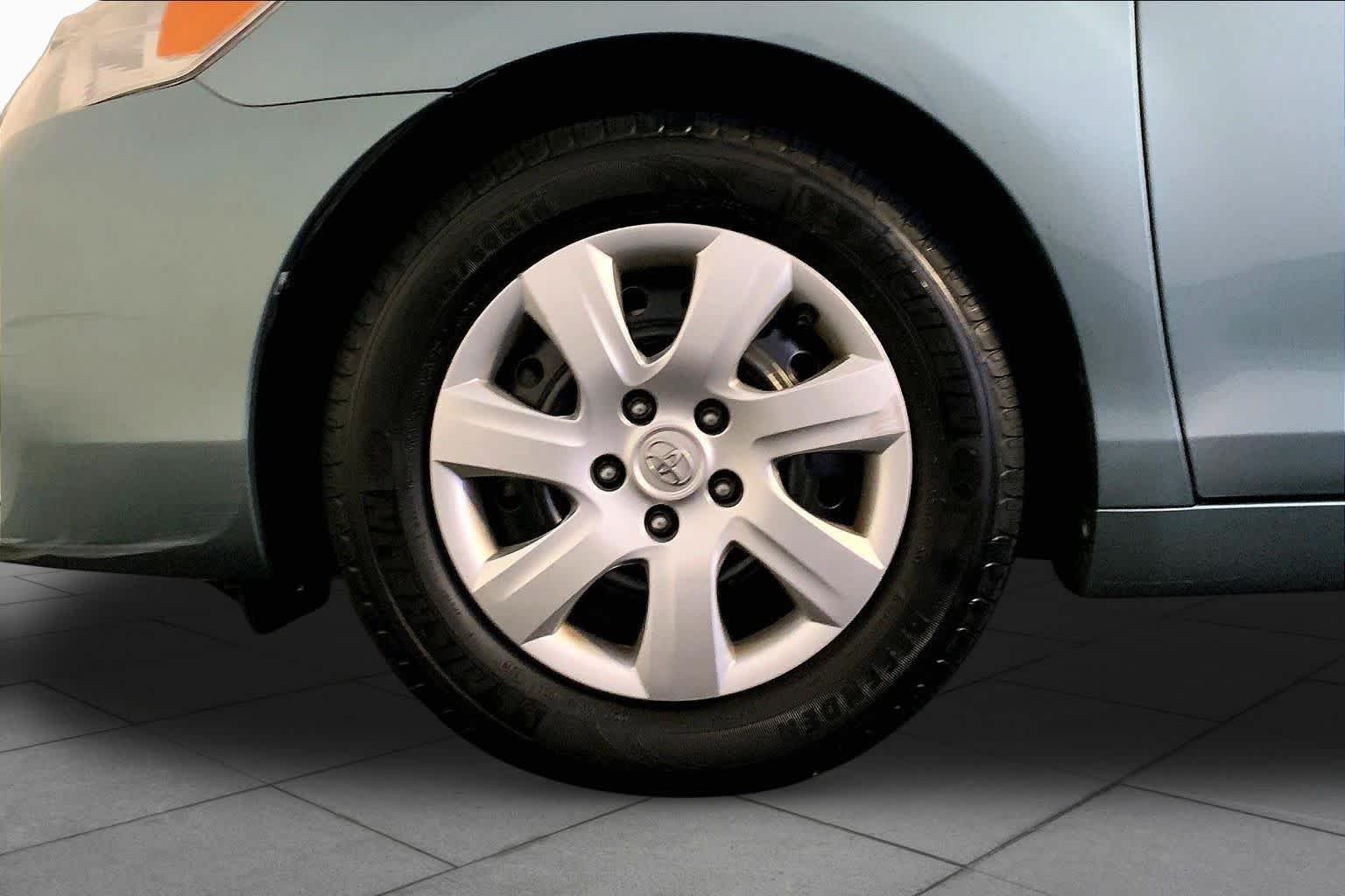 Used 2011 Aloe Green Metallic Toyota LE image 10