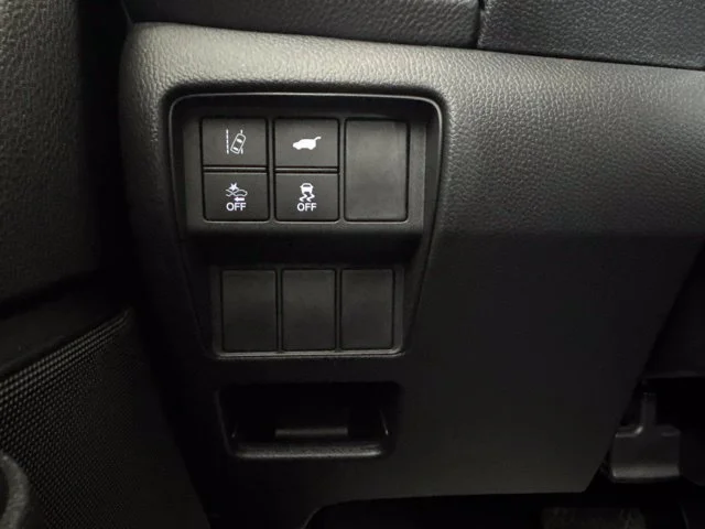 Used 2017 White Honda EX-L image 18
