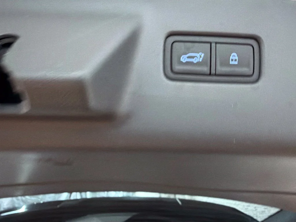 Used 2026 Serenity White Hyundai SEL image 13