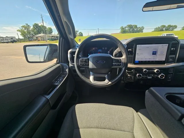 Used 2025 Black Ford XLT image 13