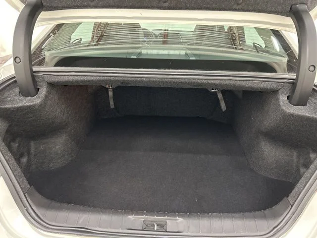 Used 2023  Nissan 3.5 SL image 29