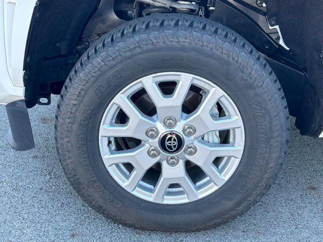 Certified Used 2025 ICE CAP Toyota  image 18