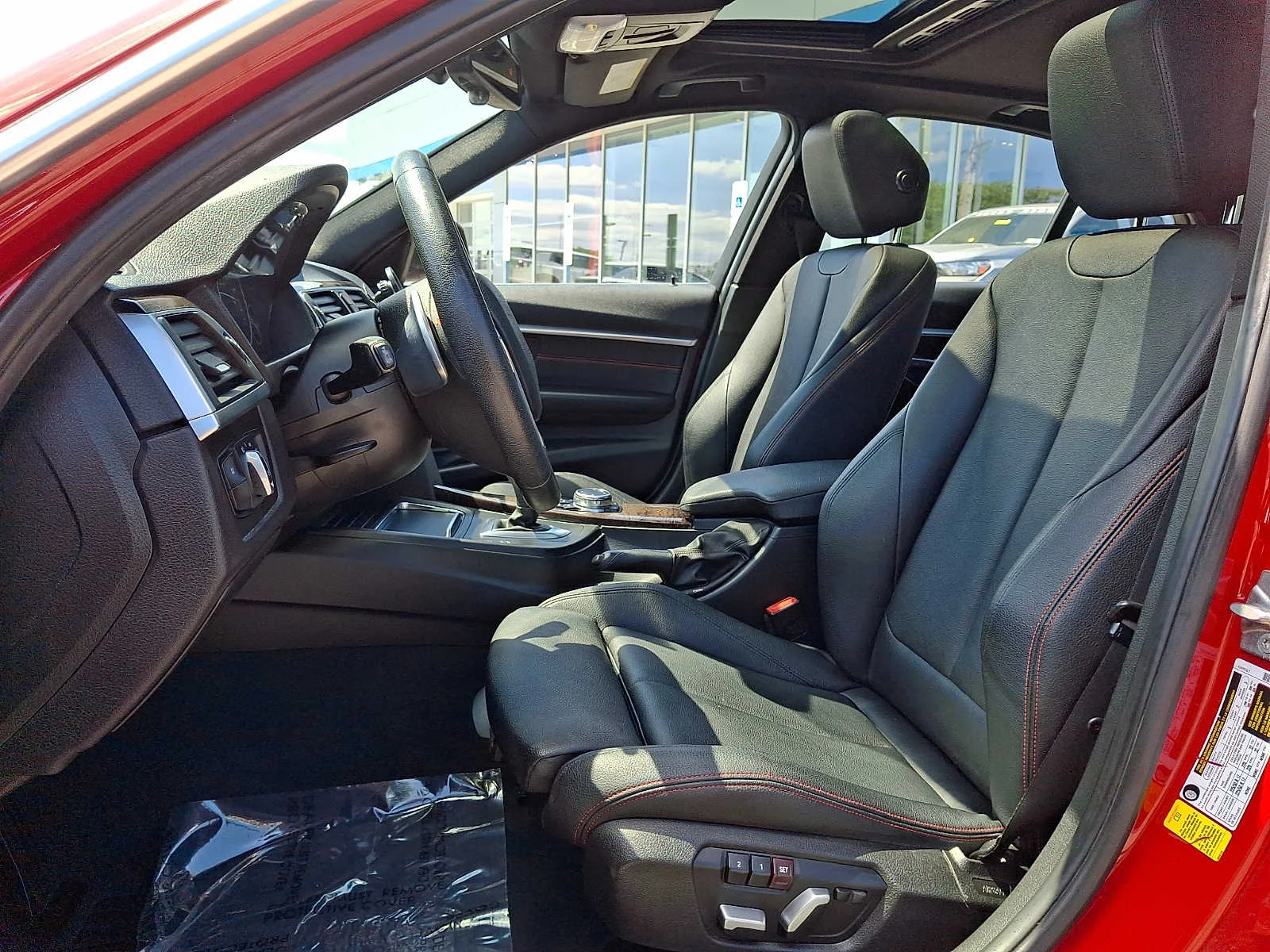 Used 2017  BMW 330i image 14