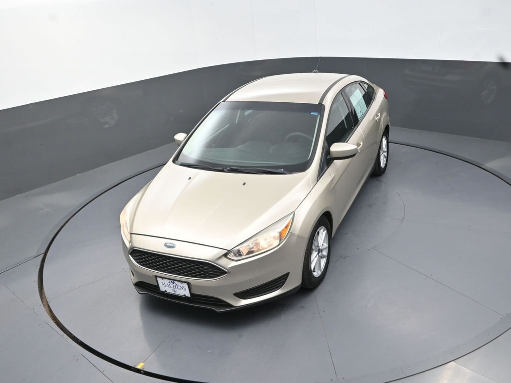 Used 2018 Gold Ford SE image 16