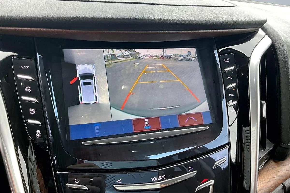 Used 2020 White Cadillac Luxury image 14