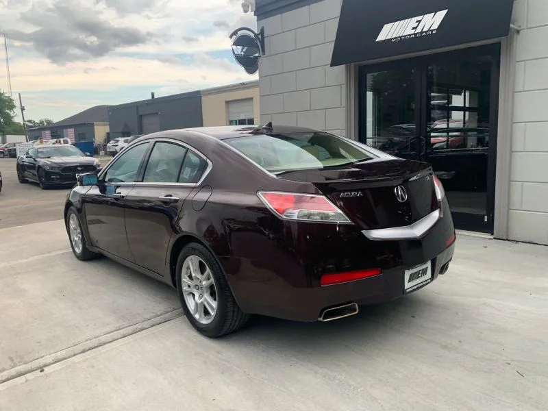 Used 2011 Maroon Acura Sedan 4D image 10