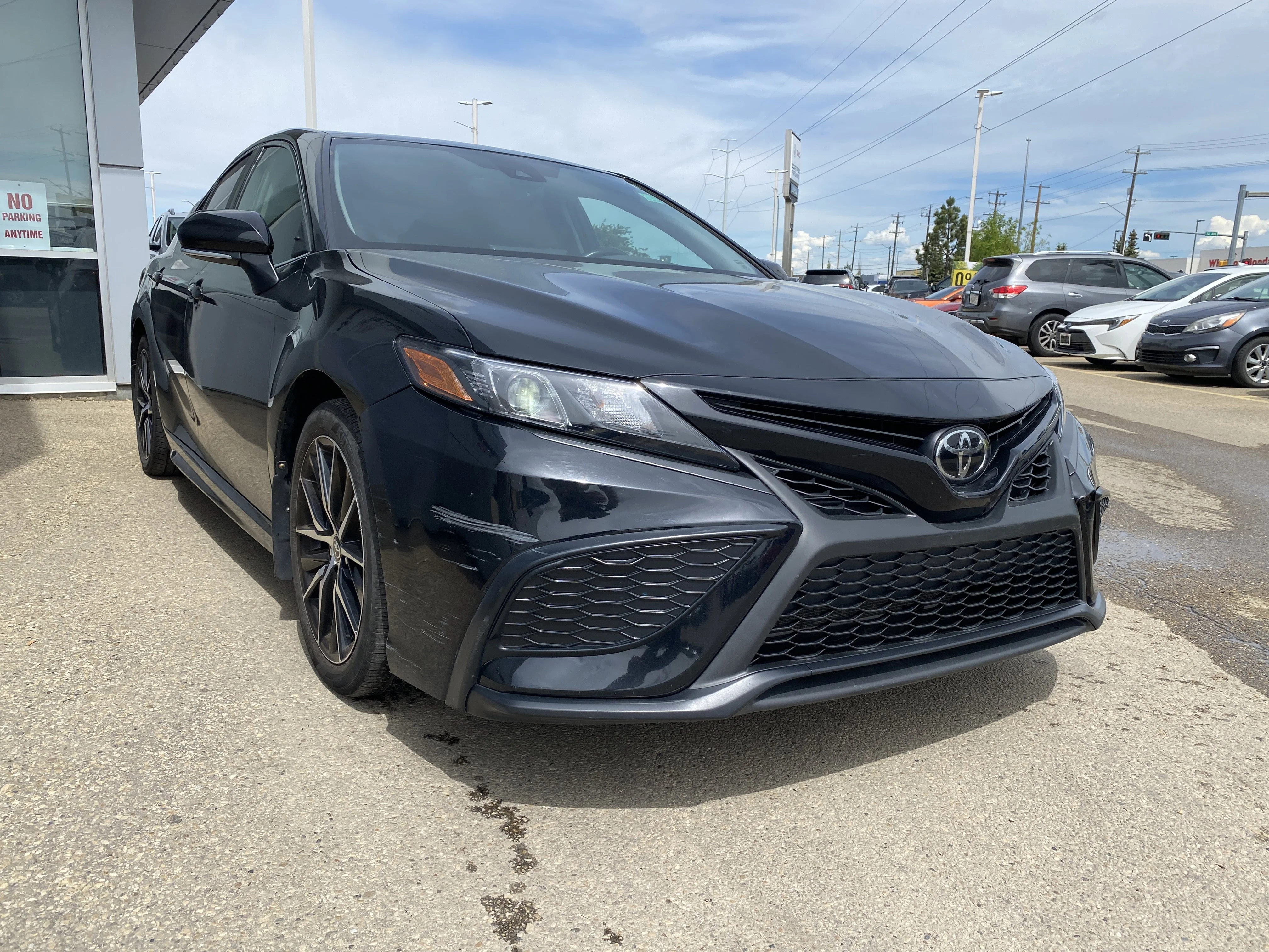 Certified Used 2024 Black Toyota SE Auto AWD * LEATHER* SUNROOF* AUTO HIGHBEAMS * image 6
