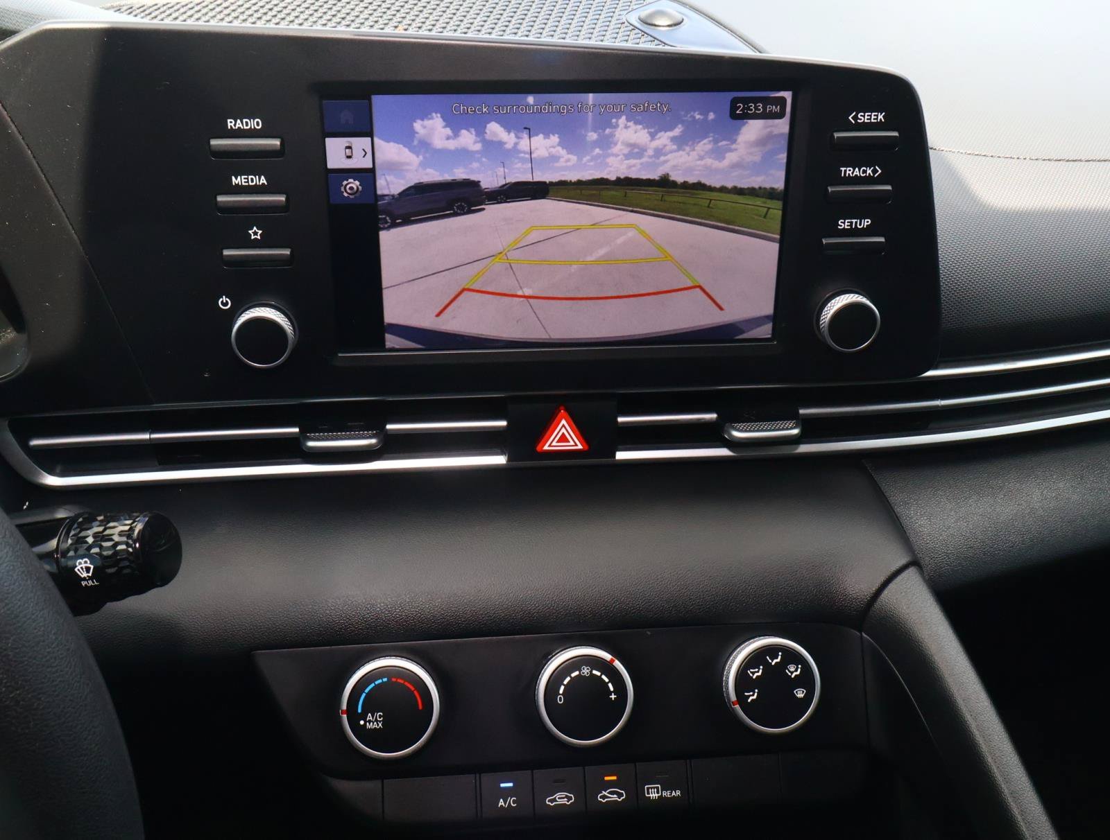 Used 2025 Abyss Black Hyundai SE image 22