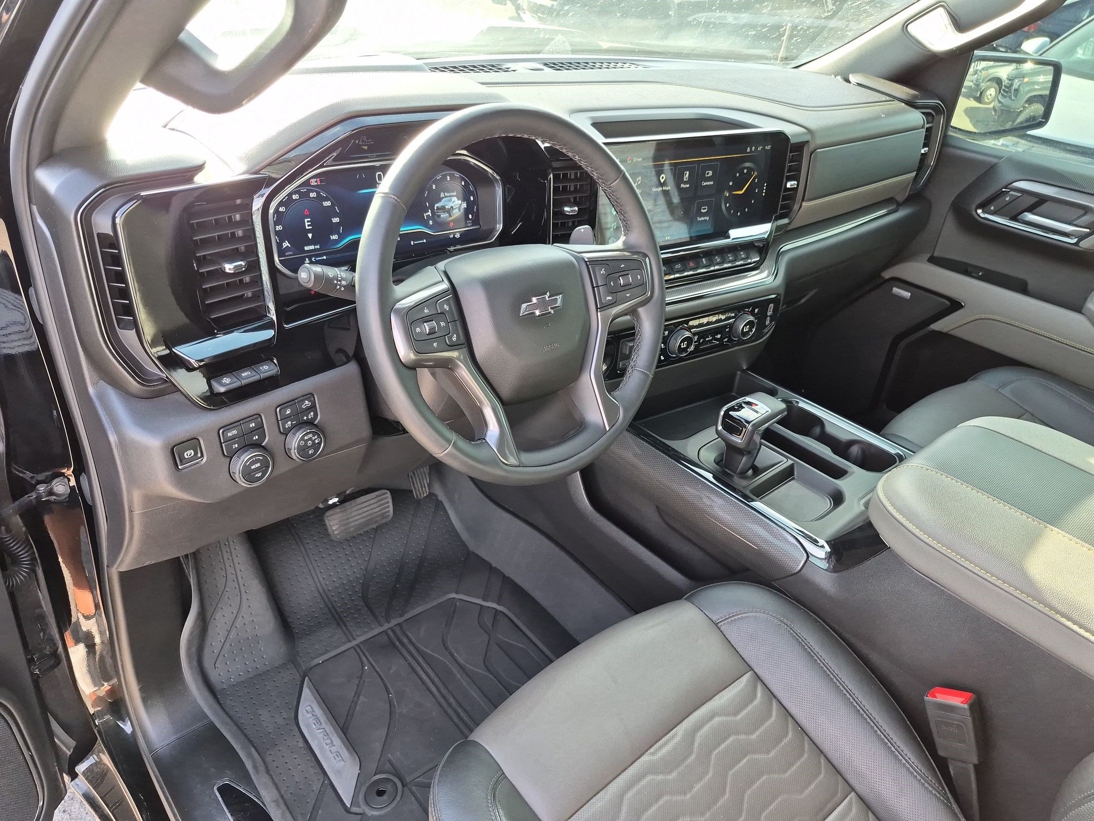 Used 2025 Black Chevrolet ZR2 image 14