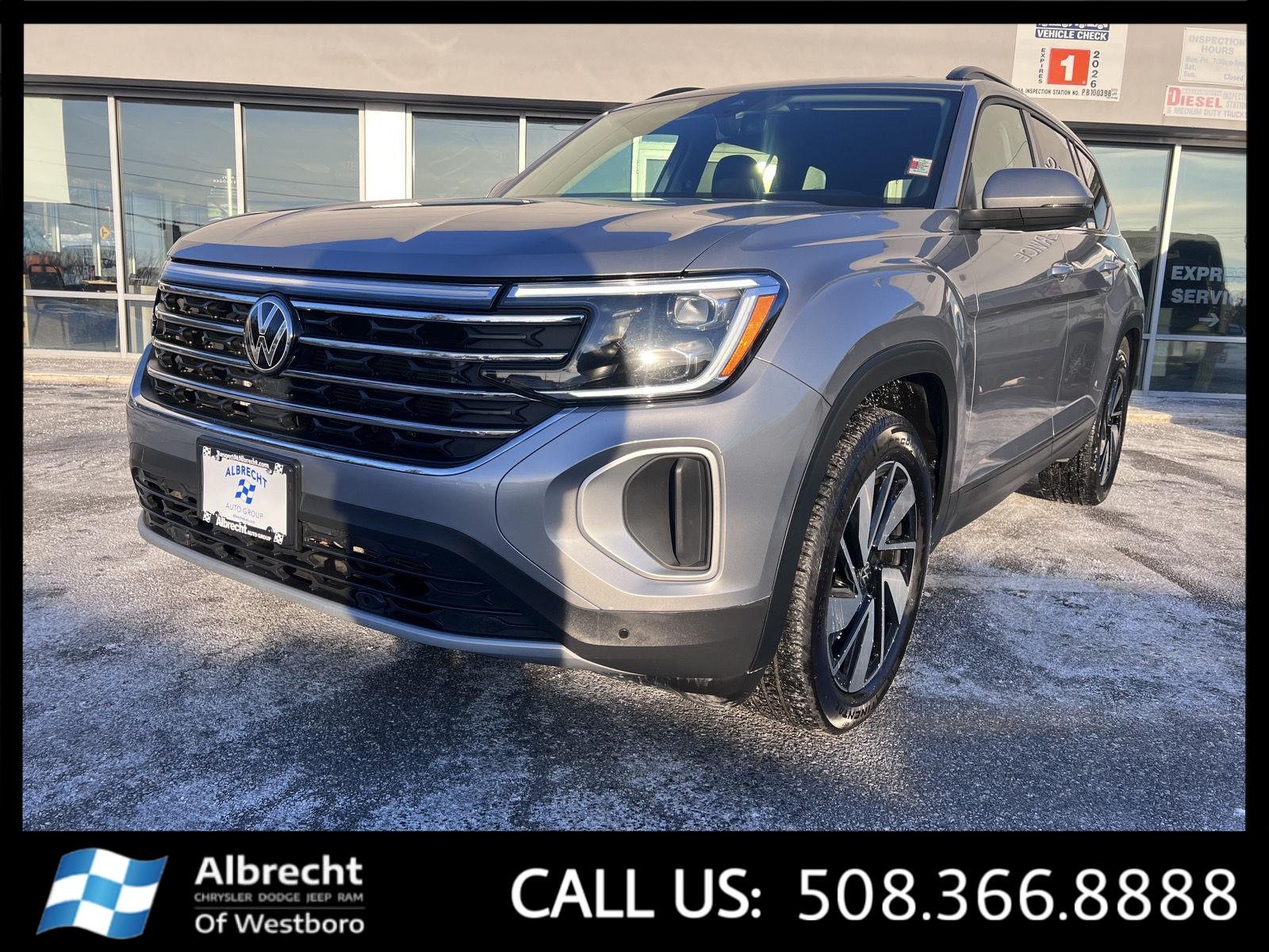 2025 Volkswagen Atlas SE w/Tech