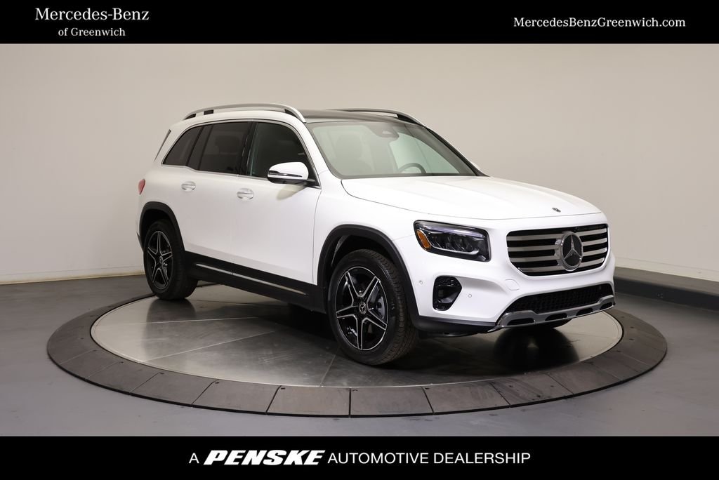 2026 Mercedes-Benz GLB GLB 250 4MATIC's photo