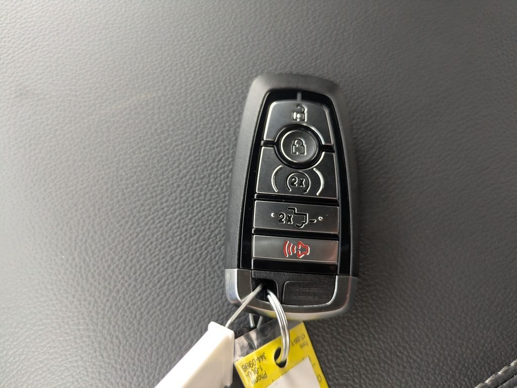 New 2026 Star White Metallic Tri-Coat Ford Lariat® image 55