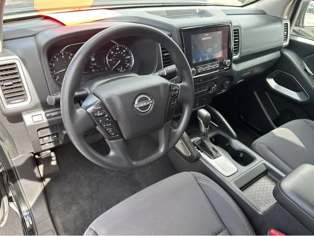 2023 Nissan Frontier SV - Photo 8