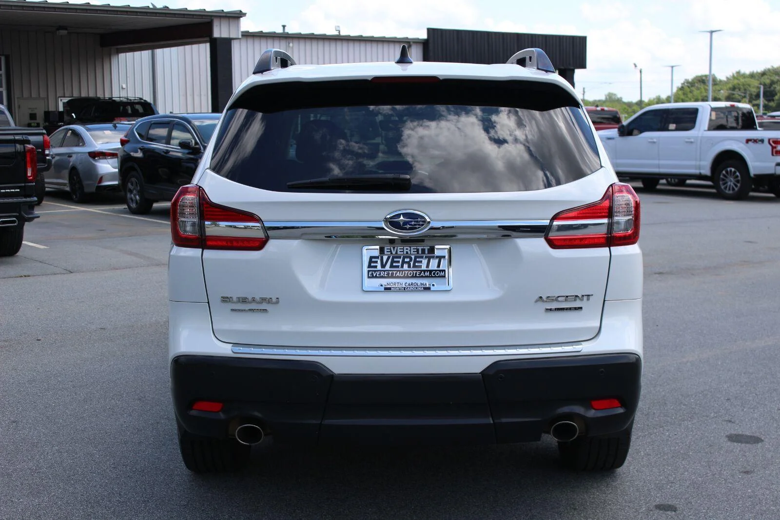 Used 2021 White Subaru Limited image 6