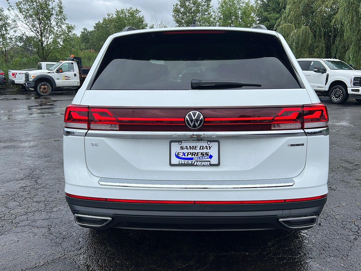Used 2024 Pure White Volkswagen 2.0T SE image 22