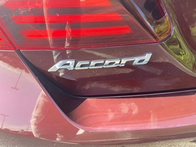 Used 2017 Basque Red Pearl II Honda Sport image 13
