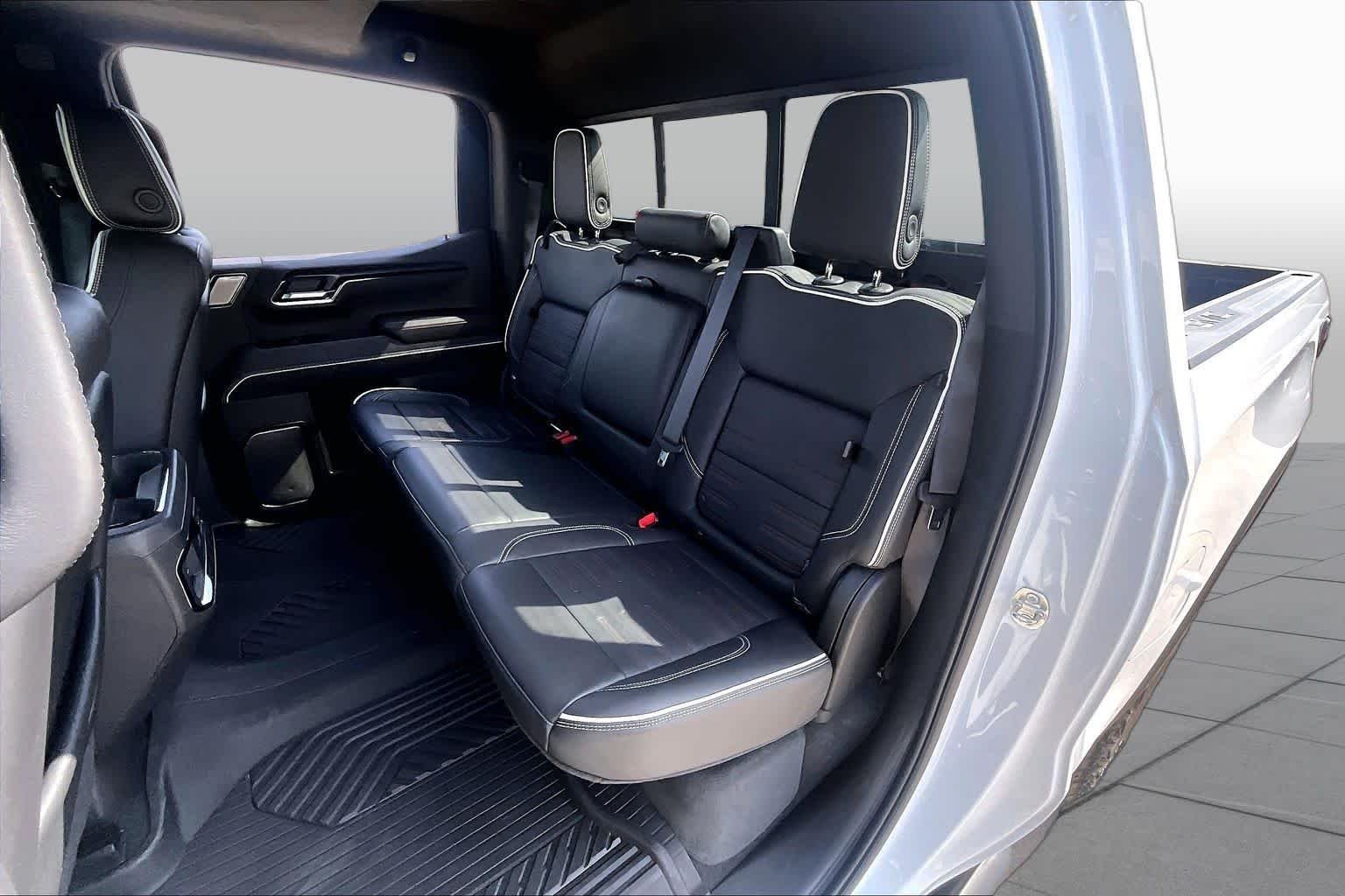 Used 2024 Summit White GMC AT4X image 41