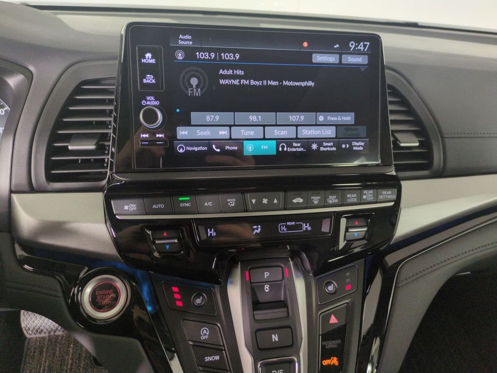 2026 Honda Odyssey Touring - Photo 18