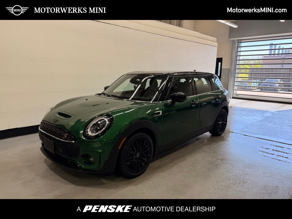 2023 MINI Clubman Cooper S's photo