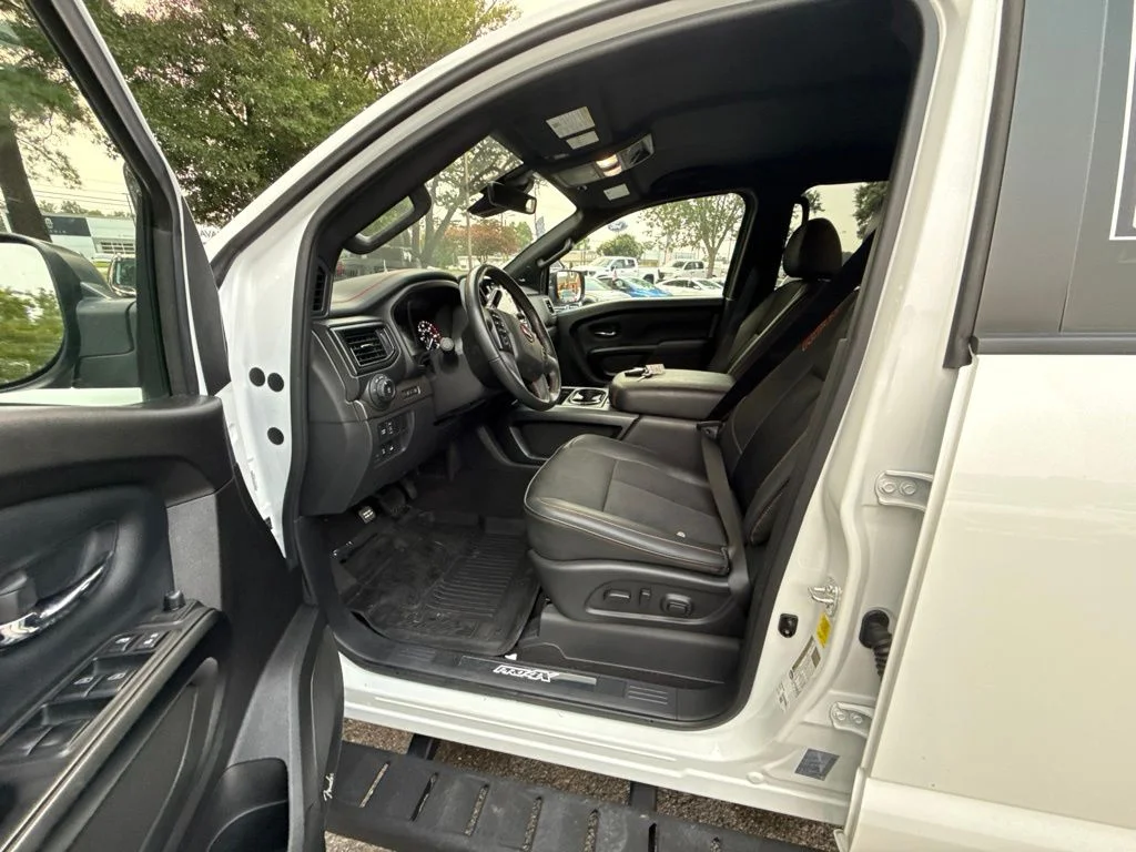Used 2024 White Nissan PRO-4X image 16