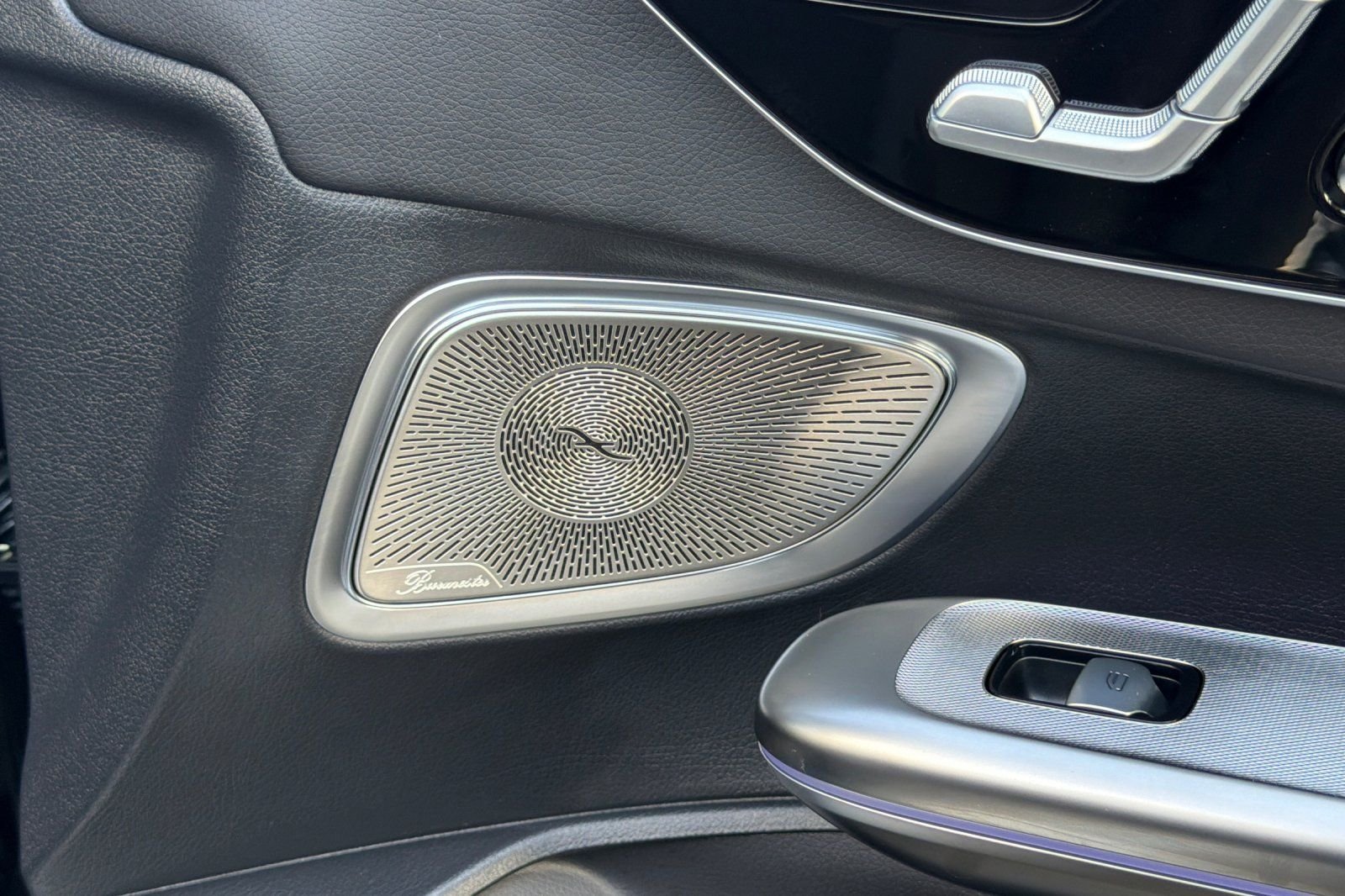 New 2027 Obsidian Black Metallic Mercedes-Benz CLE 450 image 5