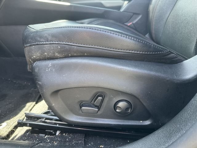 Used 2023 Gray Jeep Limited image 16