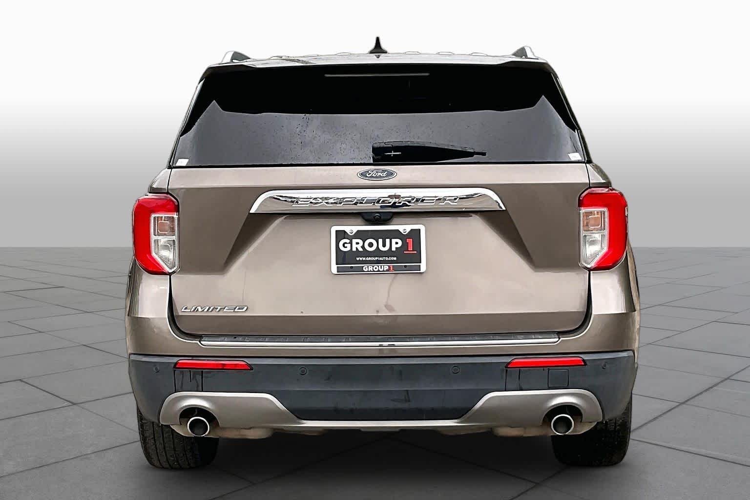 Used 2021 Stone Gray Ford Limited image 5