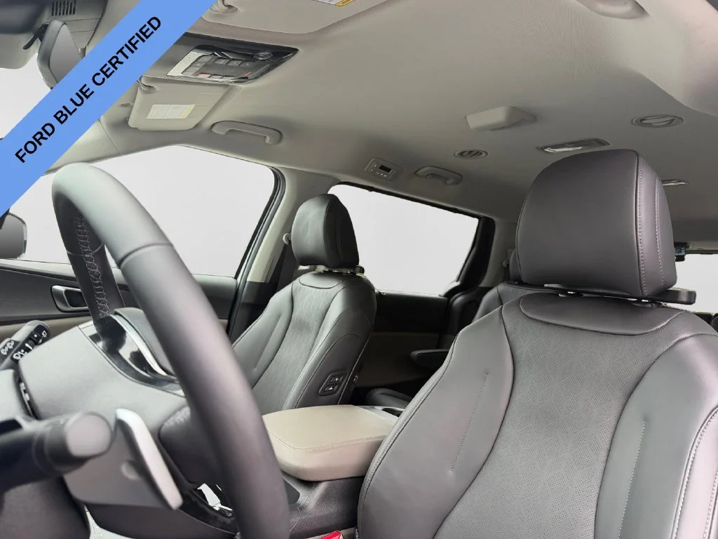 Certified Used 2026 White Kia EX image 9