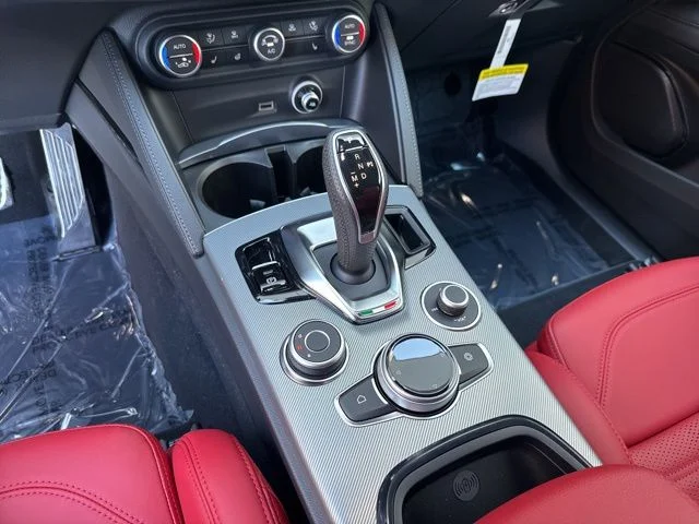 New 2026 White Alfa Romeo Base image 12